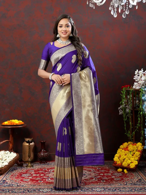 Purple_Soft_Silk_With_Zari_Weaving_Design_And_Rich_Zari_Weaving_Pallu_Border_Saree