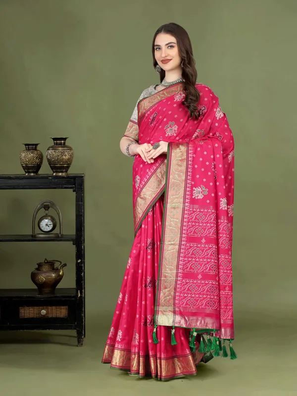 Pink_Soft_Patola_Silk_With_Meenakari_Zari_Weaving_Motifs_And_Rich_Zari_Weaving_Pallu_Saree
