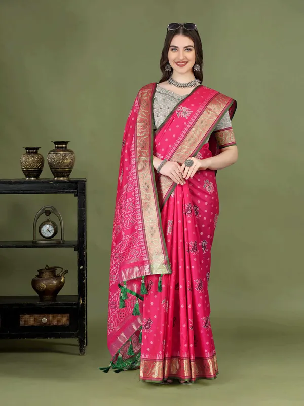 Pink_Soft_Patola_Silk_With_Meenakari_Zari_Weaving_Motifs_And_Rich_Zari_Weaving_Pallu_Saree