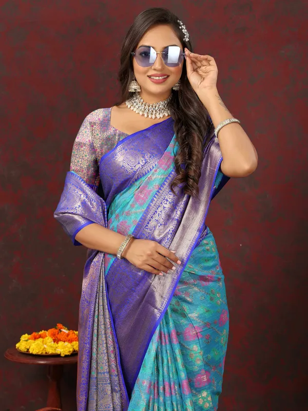 Sky_Blue_Soft_Cotton_With_Meenakari_Weaving_Design_Border_Saree