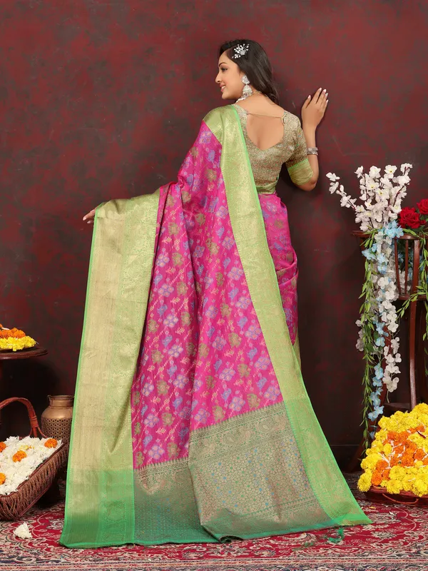 Pink_Soft_Cotton_With_Meenakari_Weaving_Design_Border_Saree