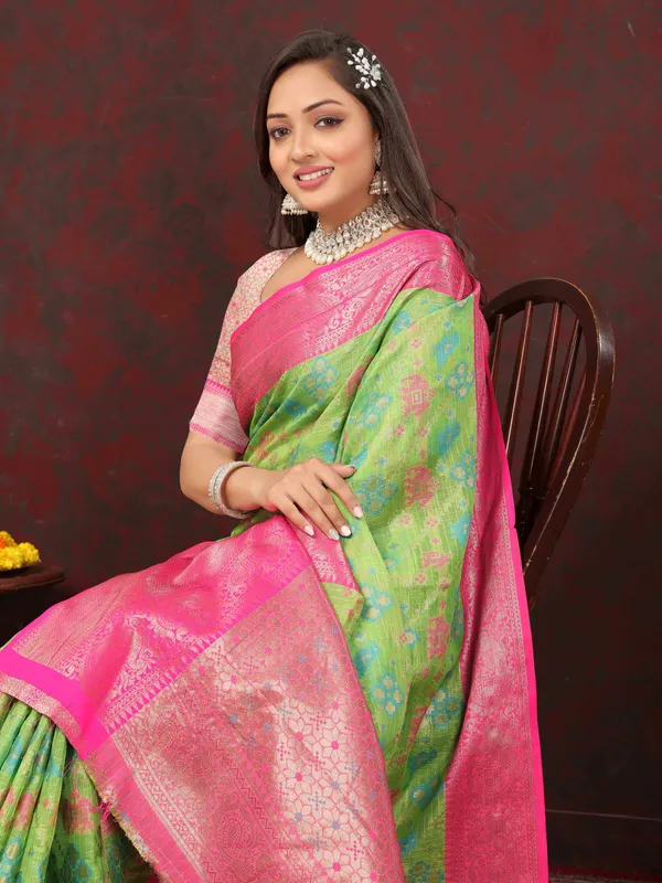 Pista_Green_Soft_Cotton_With_Meenakari_Weaving_Design_Border_Saree