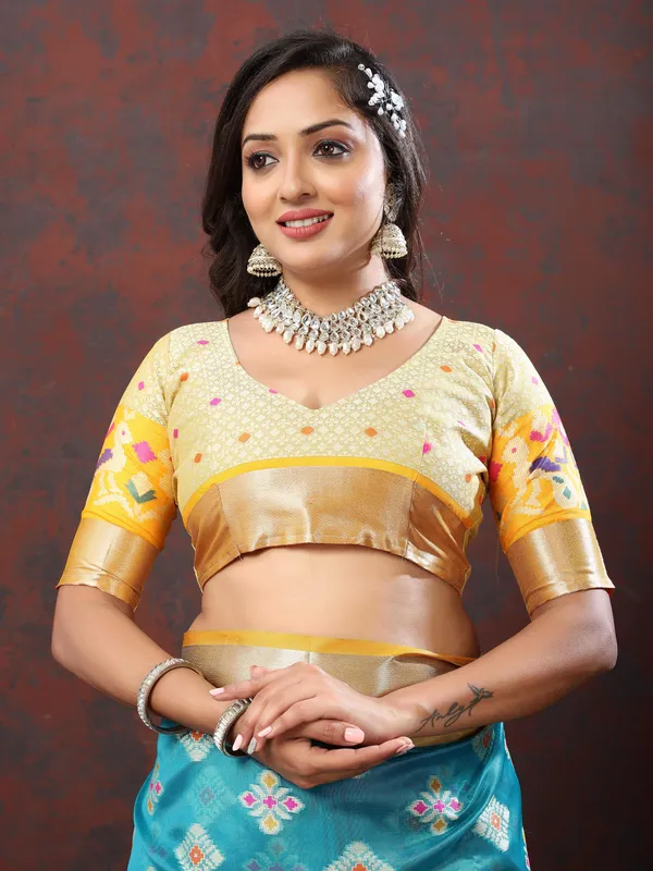 Sky_Blue_Soft_Organza_Silk_With_Meenakari_Weaving_Design_And_Rich_Zari_Weaving_Pallu_Saree