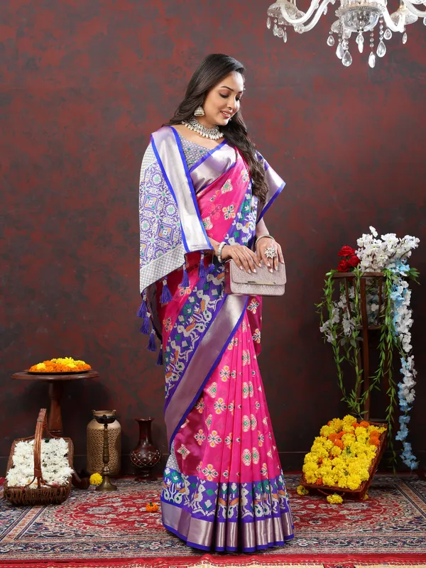 Pink_Soft_Organza_Silk_With_Meenakari_Weaving_Design_And_Rich_Zari_Weaving_Pallu_Saree