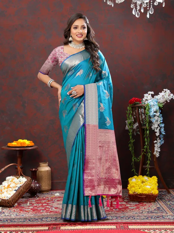 Teal_Soft_Silk_With_Zari_Weaving_Design_And_Rich_Zari_Weaving_Pallu_Border_Saree