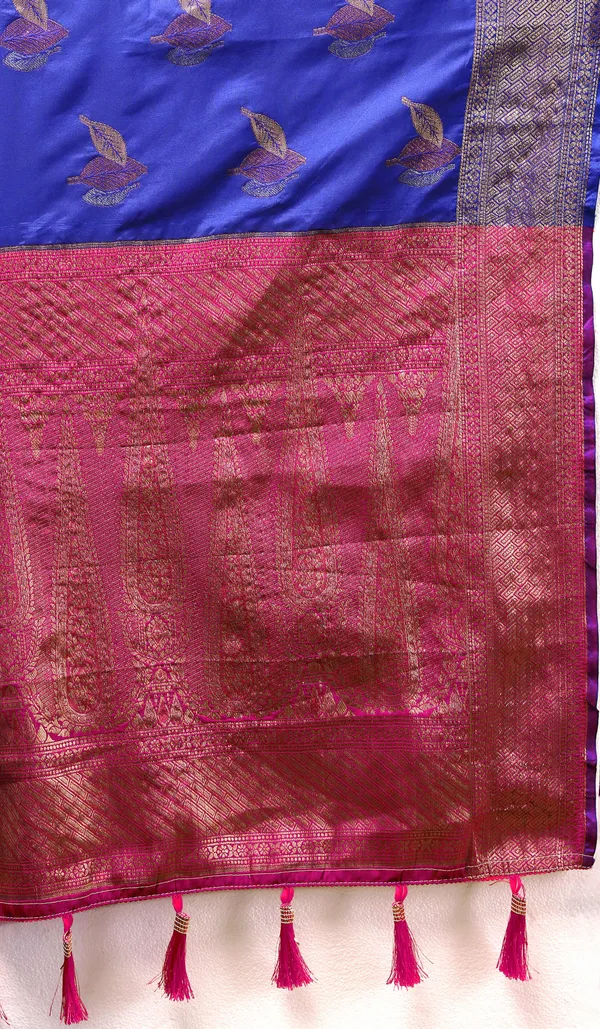 Royal_Blue_Soft_Silk_With_Zari_Weaving_Design_And_Rich_Zari_Weaving_Pallu_Border_Saree