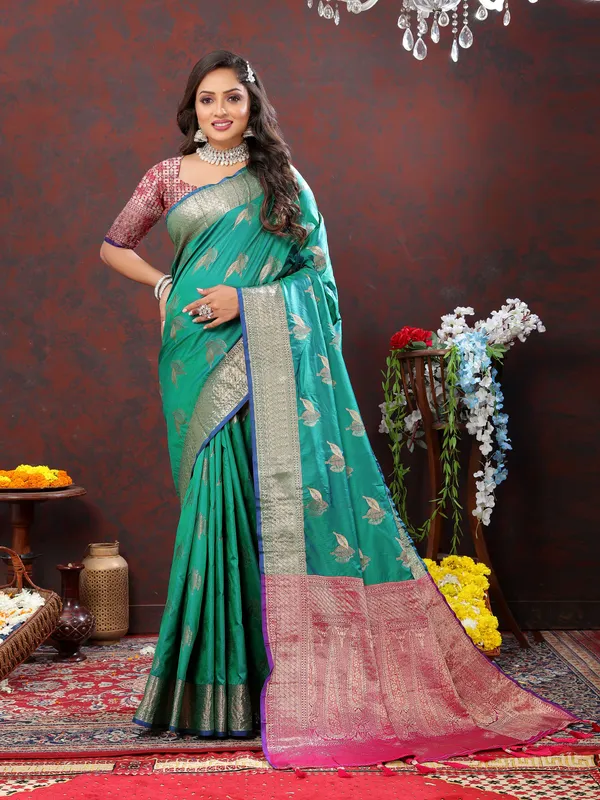 Green_Soft_Silk_With_Zari_Weaving_Design_And_Rich_Zari_Weaving_Pallu_Border_Saree
