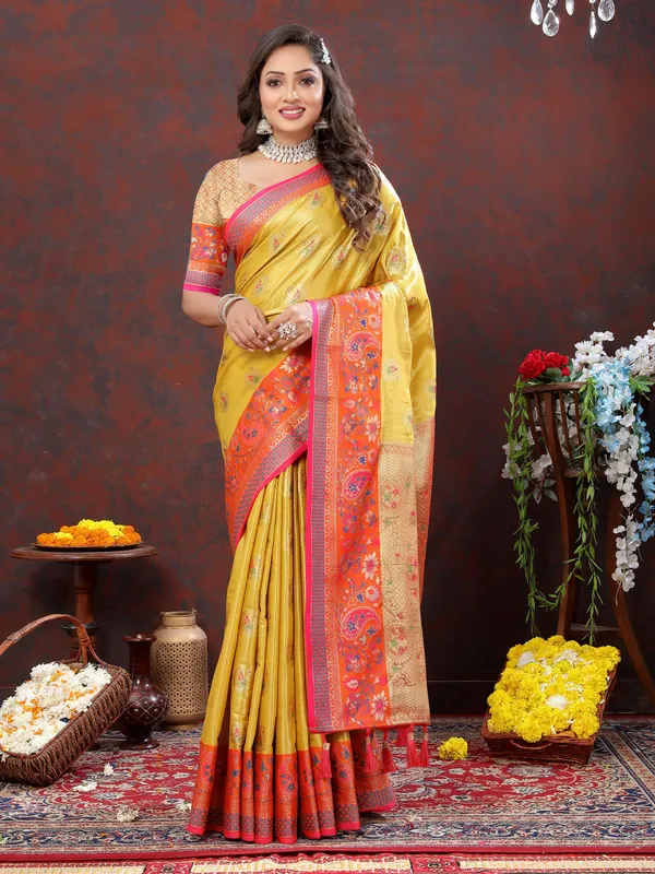Yellow_Soft_Kanjivaram_Silk_With_Zari_Weaving_Design_And_Rich_Zari_Weaving_Pallu_Border_Saree