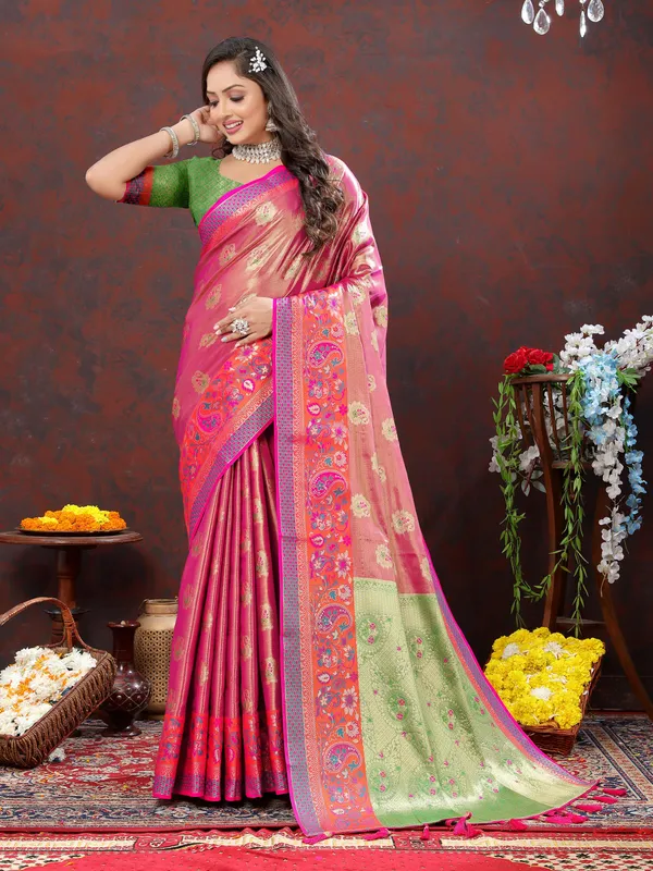 Peach_Soft_Kanjivaram_Silk_With_Zari_Weaving_Design_And_Rich_Zari_Weaving_Pallu_Border_Saree