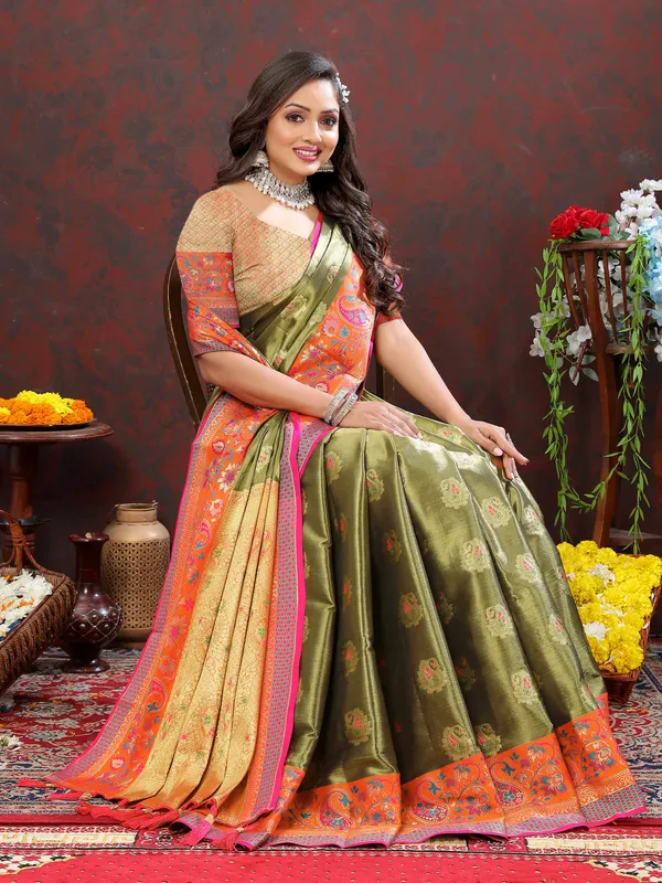 Olive_Green_Soft_Kanjivaram_Silk_With_Zari_Weaving_Design_And_Rich_Zari_Weaving_Pallu_Border_Saree