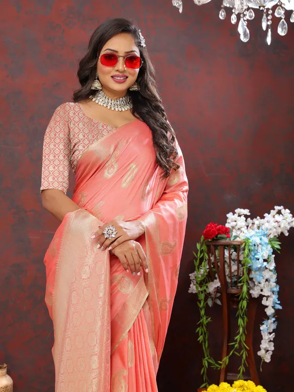 Peach_Soft_Cotton_With_Zari_Weaving_Design_And_Rich_Zari_Weaving_Pallu_Saree
