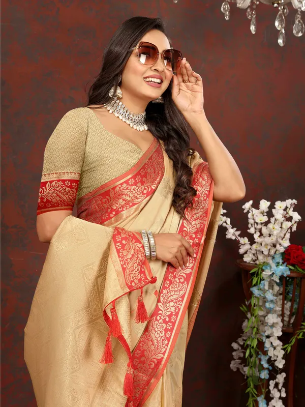 Orange_Soft_Cotton_With_Zari_Weaving_Design_And_Rich_Zari_Weaving_Pallu_Saree