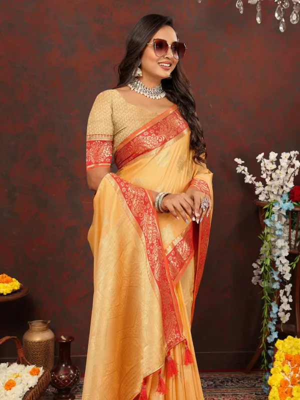 Yellow_Soft_Cotton_With_Zari_Weaving_Design_And_Rich_Zari_Weaving_Pallu_Saree