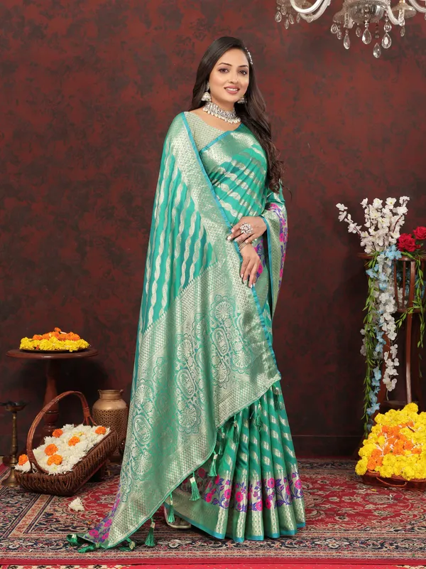 Rama_Soft_Silk_With_Gold_Zari_Weaving_Lehriya_Design_And_Rich_Zari_Weaving_Pallu_Weaving_Border_Saree