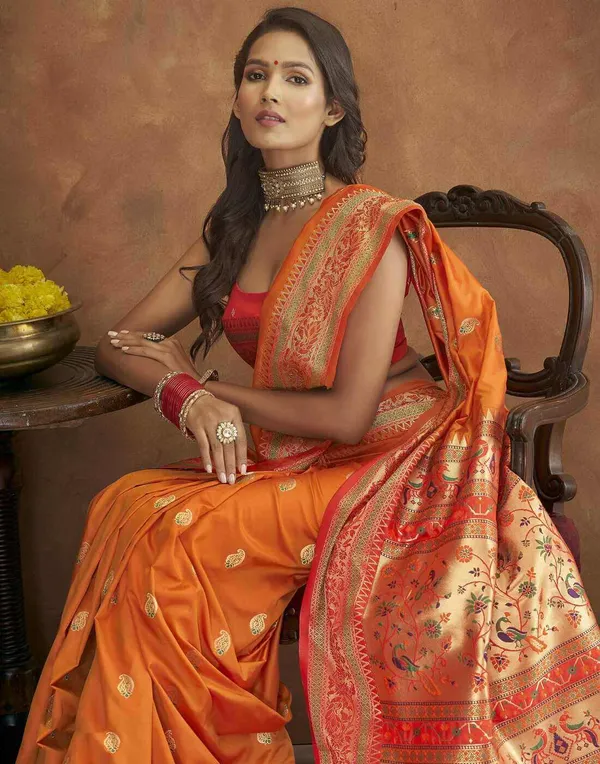 Mustard_Soft_Paithani_Silk_With_Meenakari_Weaving_Design_And_Rich_Meenakari_Weaving_Pallu_Saree