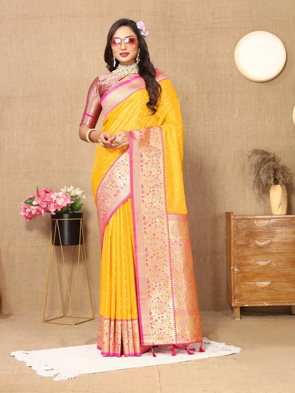 Gold_Yellow_Soft_Silk_With_Zari_Weaving_Design_And_Rich_Zari_Weaving_Pallu_Saree