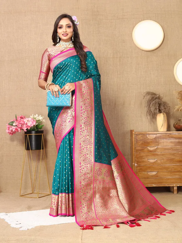 Peacoke_Blue_Soft_Silk_With_Zari_Weaving_Design_And_Rich_Zari_Weaving_Pallu_Saree