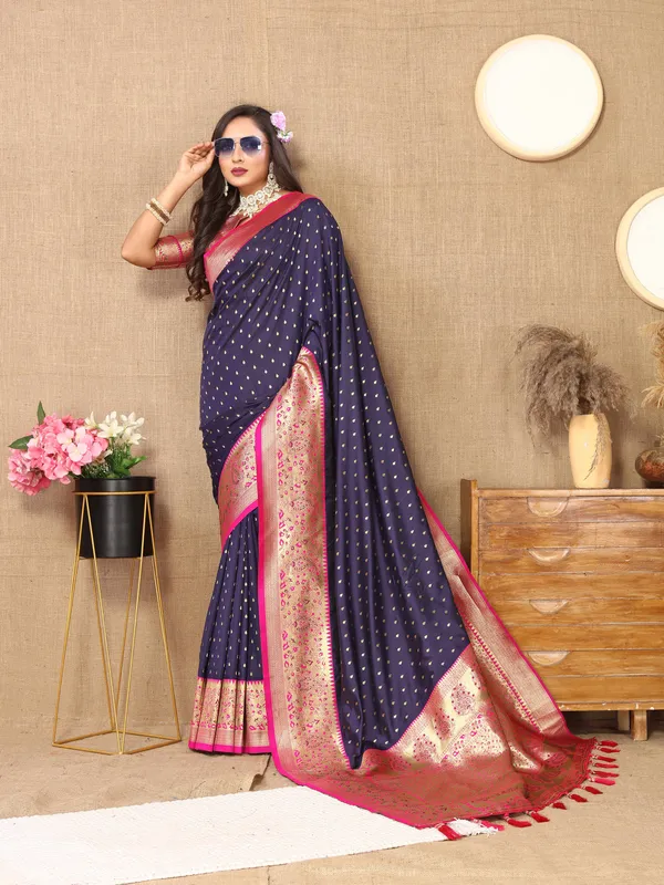 Navy_Blue_Soft_Silk_With_Zari_Weaving_Design_And_Rich_Zari_Weaving_Pallu_Saree
