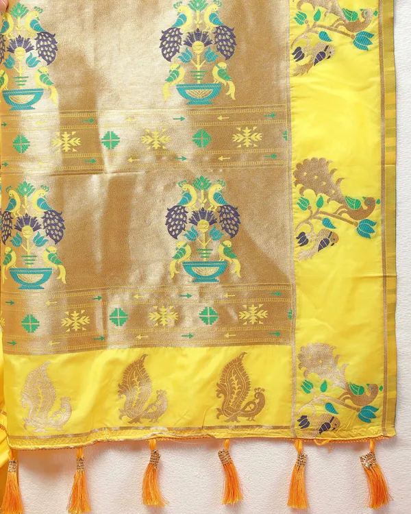 Yellow_Soft_Paithani_Silk_With_Gold_Zari_Weaving_Motifs_And_Rich_Zari_Weaving_Pallu_Saree