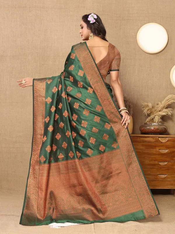 Green_Soft_Katan_Silk_With_Copper_Zari_Weaving_Design_And_Rich_Zari_Weaving_Pallu_Saree