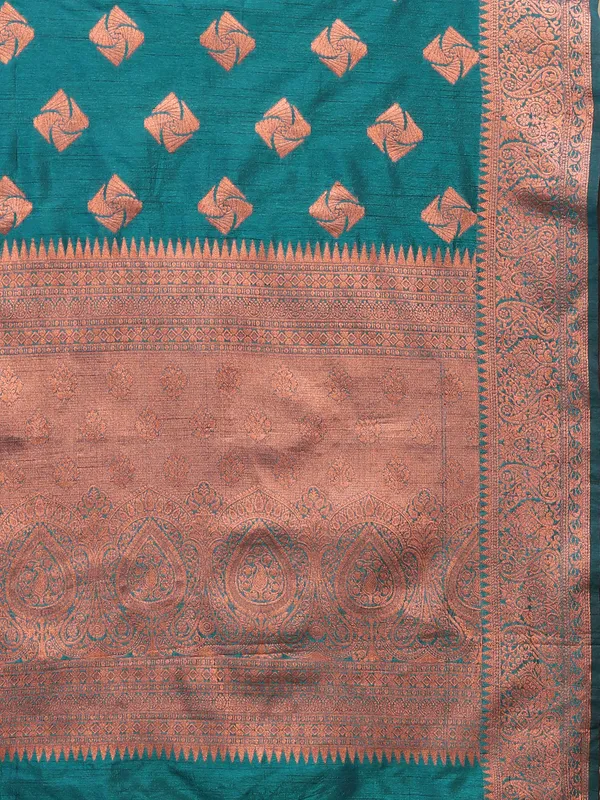 Peacoke_Blue_Soft_Katan_Silk_With_Copper_Zari_Weaving_Design_And_Rich_Zari_Weaving_Pallu_Saree