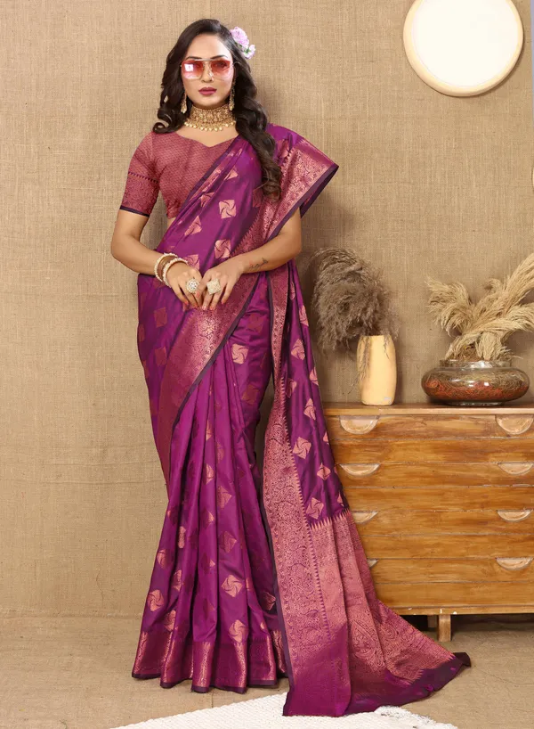 Majenta_Soft_Katan_Silk_With_Copper_Zari_Weaving_Design_And_Rich_Zari_Weaving_Pallu_Saree
