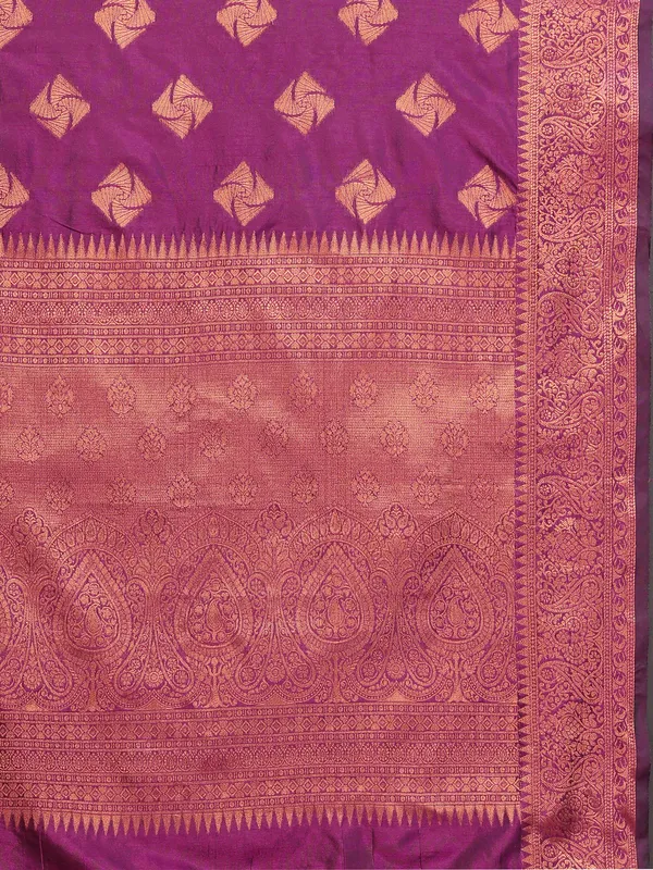 Majenta_Soft_Katan_Silk_With_Copper_Zari_Weaving_Design_And_Rich_Zari_Weaving_Pallu_Saree