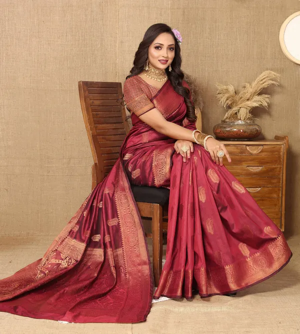 Red_Soft_Katan_Silk_With_Copper_Zari_Weaving_Design_And_Rich_Zari_Weaving_Pallu_Saree