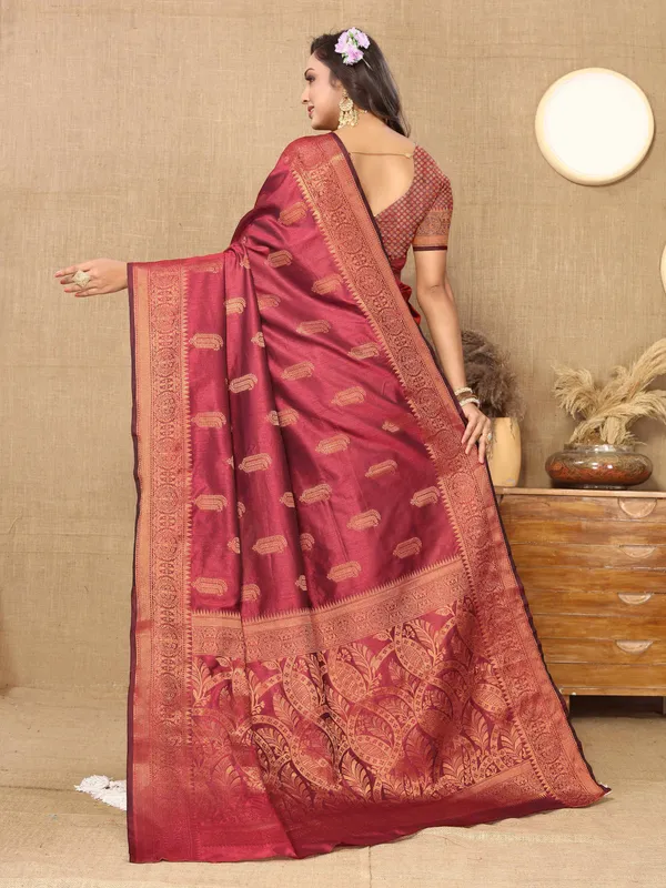 Red_Soft_Katan_Silk_With_Copper_Zari_Weaving_Design_And_Rich_Zari_Weaving_Pallu_Saree