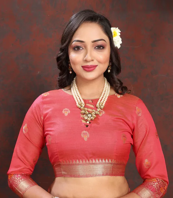 Peach_Soft_Organza_Silk_With_Meenakari_Weaving_Motifs_And_Zari_Weaving_Pallu_Saree