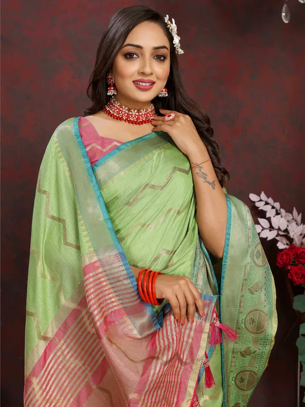Pista_Green_Soft_Katan_Silk_With_Zari_Weaving_Design_And_Zari_Weaving_Pallu_Border_Saree