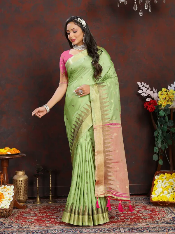 Pista_Soft_Katan_Silk_With_Zari_Weaving_Design_And_Zari_Weaving_Pallu_Border_Saree