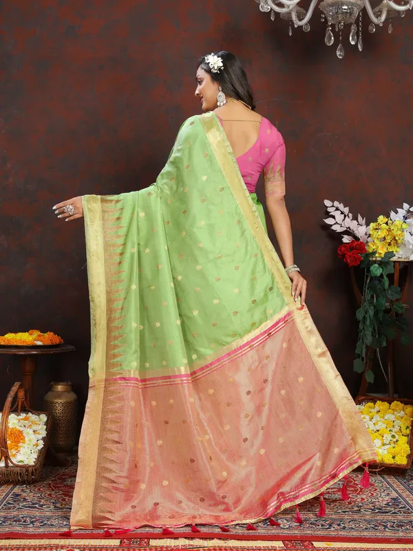 Pista_Soft_Katan_Silk_With_Zari_Weaving_Design_And_Zari_Weaving_Pallu_Border_Saree