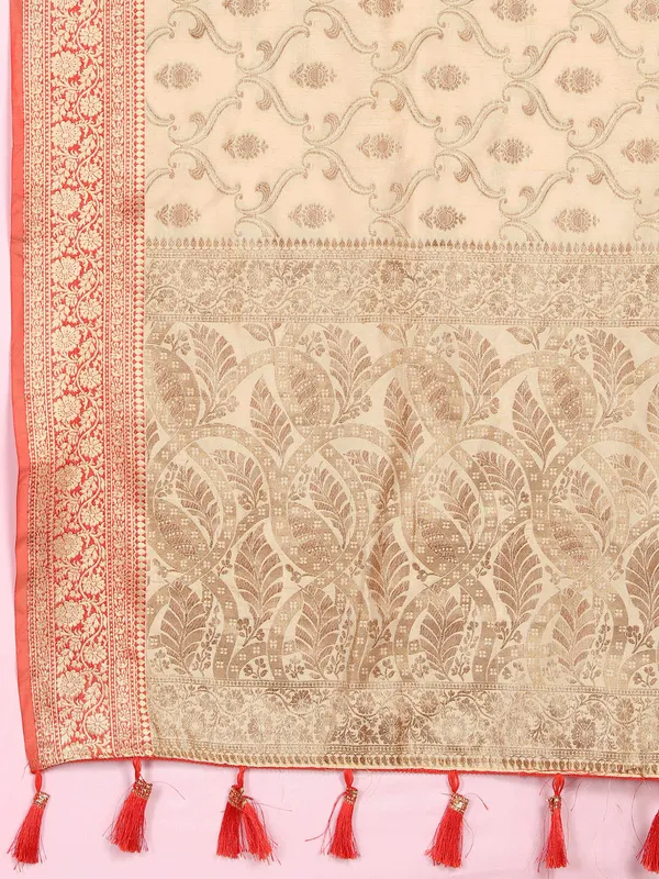 Cream_Soft_Katan_Silk_With_Zari_Weaving_Design_And_Zari_Weaving_Pallu_Border_Saree