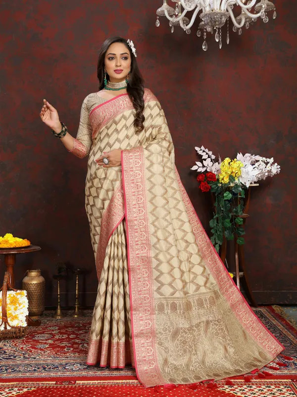 Cream_Soft_Katan_Silk_With_Zari_Weaving_Design_And_Rich_Zari_Weaving_Pallu_Border_Saree