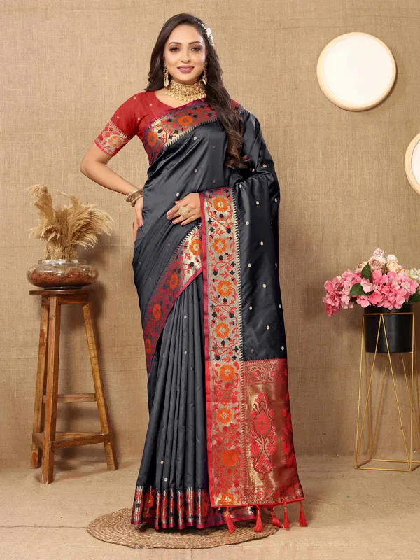 Black_Soft_Paithani_Silk_With_Meenakari_Weaving_Design_And_Rich_Meenakari_Weaving_Pallu_Saree