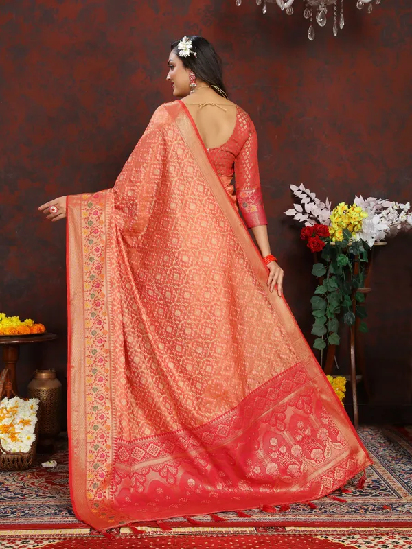 Peach_Soft_Organza_Silk_With_Meenakari_Weaving_Design_And_Rich_Meenakari_Weaving_Pallu_Saree