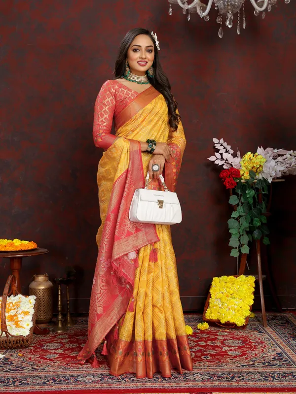 Yellow_Soft_Organza_Silk_With_Meenakari_Weaving_Design_And_Rich_Meenakari_Weaving_Pallu_Saree