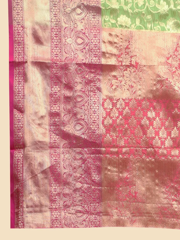 Parrot_Green_Soft_Banarasi_Silk_With_Beautiful_Gold_Zari_Weaving_With_Rich_Pallu_Saree
