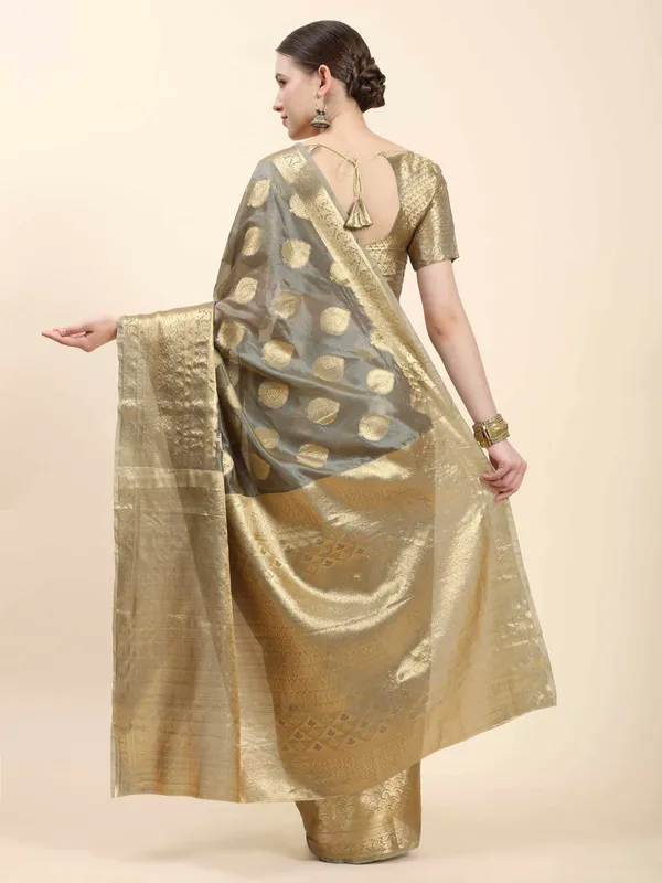 Grey_Organza_Silk_With_Beautiful_Gold_Zari_Weaving_With_Rich_Pallu_Saree