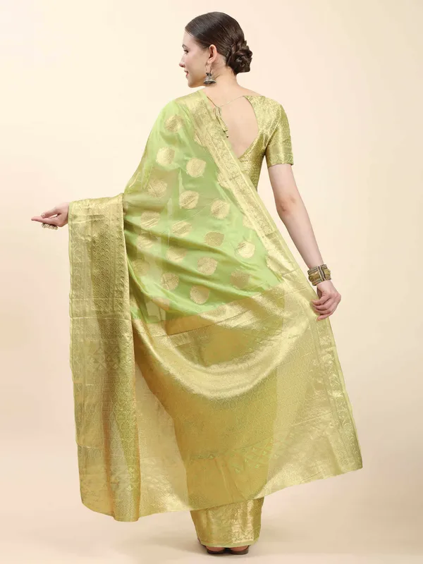Parrot_Green_Organza_Silk_With_Beautiful_Gold_Zari_Weaving_With_Rich_Pallu_Saree
