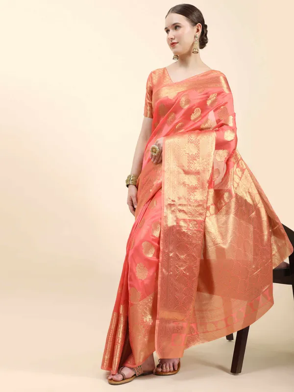 Peach_Organza_Silk_With_Beautiful_Gold_Zari_Weaving_With_Rich_Pallu_Saree