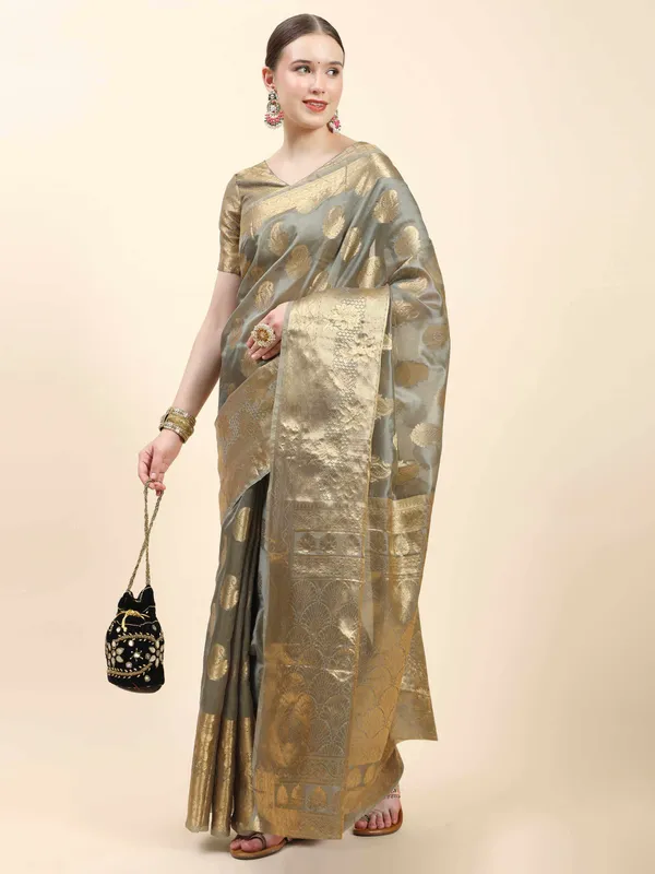 Grey_Organza_Silk_With_Beautiful_Gold_Zari_Weaving_With_Rich_Pallu_Saree