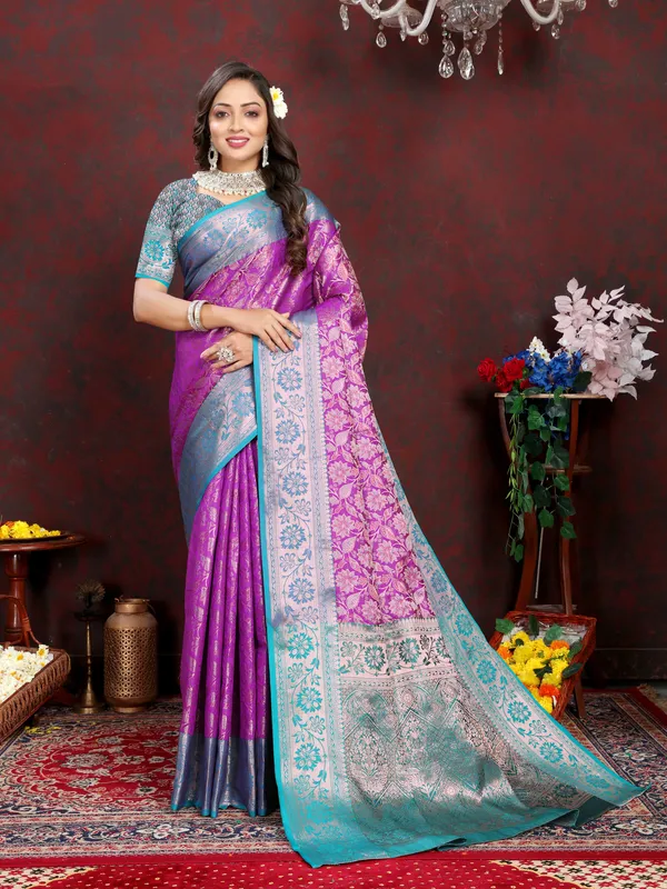 Majenta_Lichi_Silk_With_Beautiful_Sliver_And_Cooper_Zari_Weaving_With_Rich_Pallu_Saree