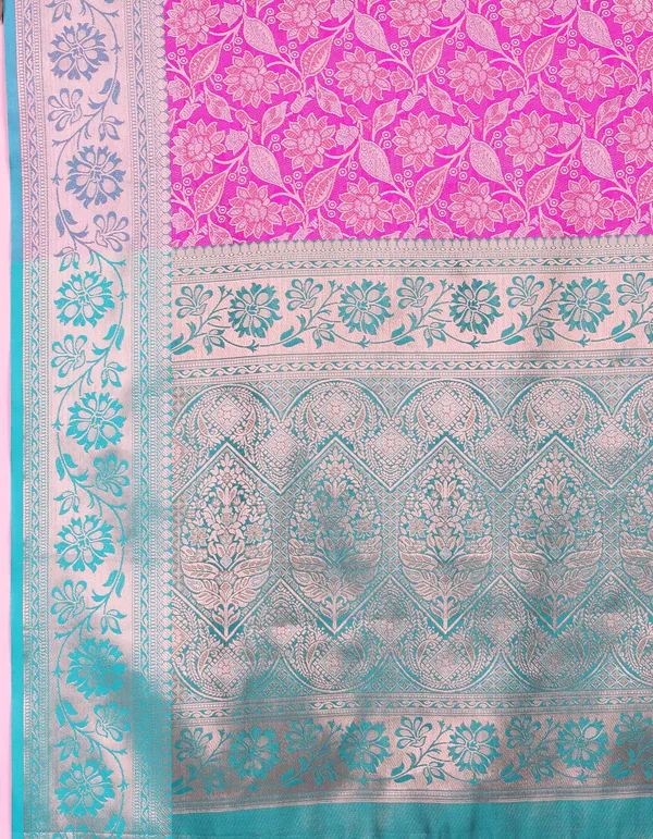 Pink_Lichi_Silk_With_Beautiful_Sliver_And_Cooper_Zari_Weaving_With_Rich_Pallu_Saree