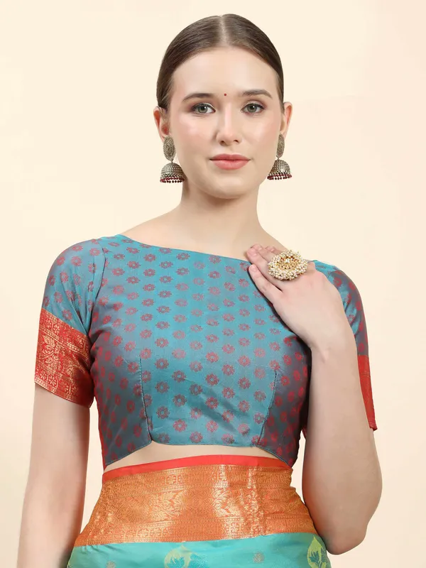 Peacoke_Blue_Soft_Kanjivaram_Rich_Pallu_Self_Jacquard_Weaving_With_Gold_Zari_Saree