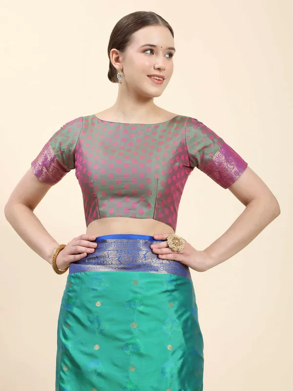 Teal_Blue_Soft_Kanjivaram_Rich_Pallu_Self_Jacquard_Weaving_With_Gold_Zari_Saree