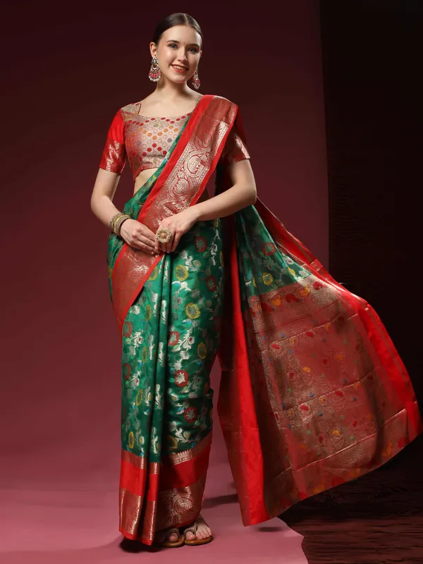 Olive_Greem_Pure_Lichi_Silk_With_Beautiful_Gold_Zari_Weaving_With_Heavy_Rich_Pallu_Saree