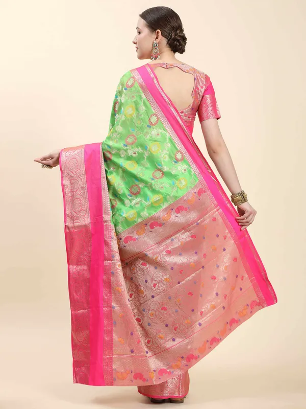 Green_Pure_Lichi_Silk_With_Beautiful_Gold_Zari_Weaving_With_Heavy_Rich_Pallu_Saree