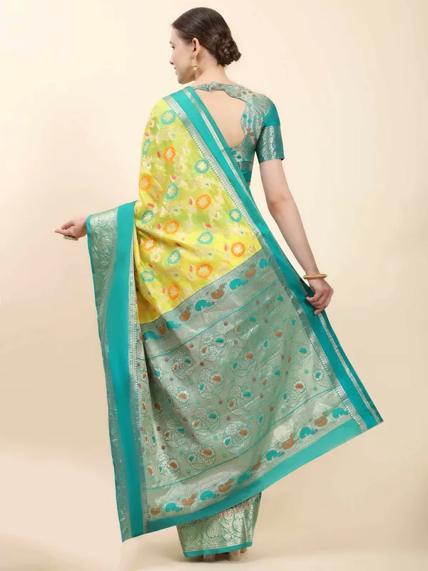 Yellow_Pure_Lichi_Silk_With_Beautiful_Gold_Zari_Weaving_With_Heavy_Rich_Pallu_Saree